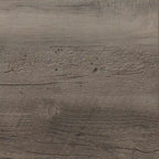 Table basse avec des touches de métal