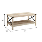 Table basse avec des touches de métal