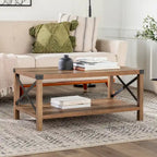 Table basse avec des touches de métal