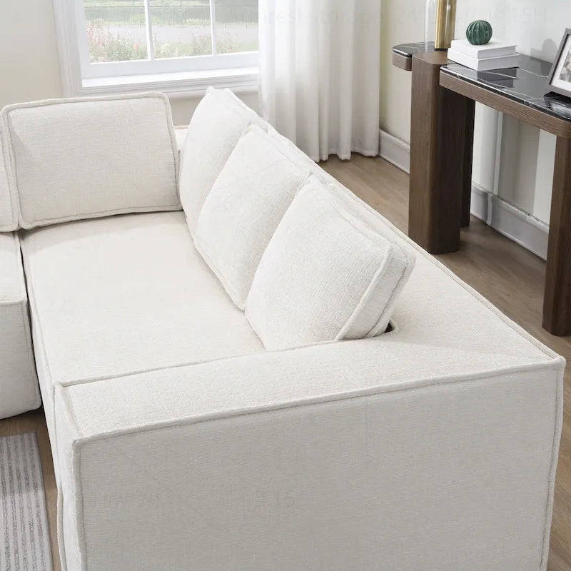 Canapé modulaire minimaliste avec matériaux avancés pour le confort et le style