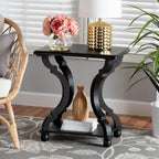 Table d'appoint en bois classique et traditionnelle