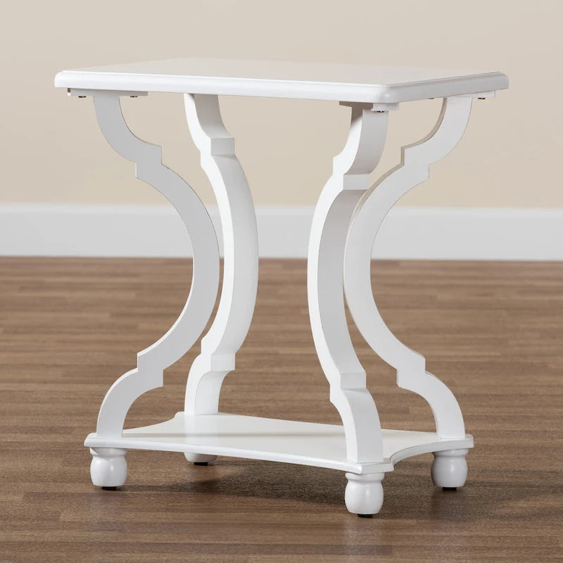 Table d'appoint en bois classique et traditionnelle