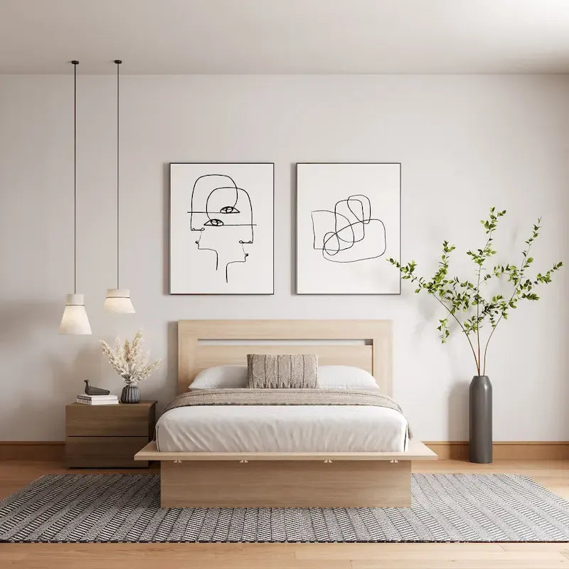 Chambre à coucher avec lit, tête de lit et table de chevet