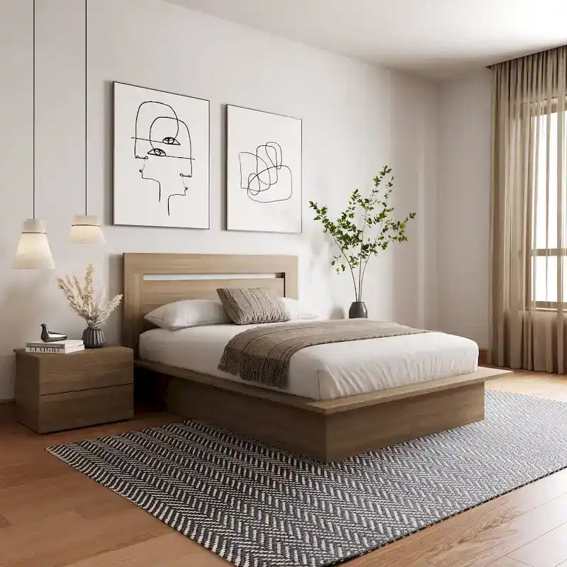 Chambre à coucher avec lit, tête de lit et table de chevet