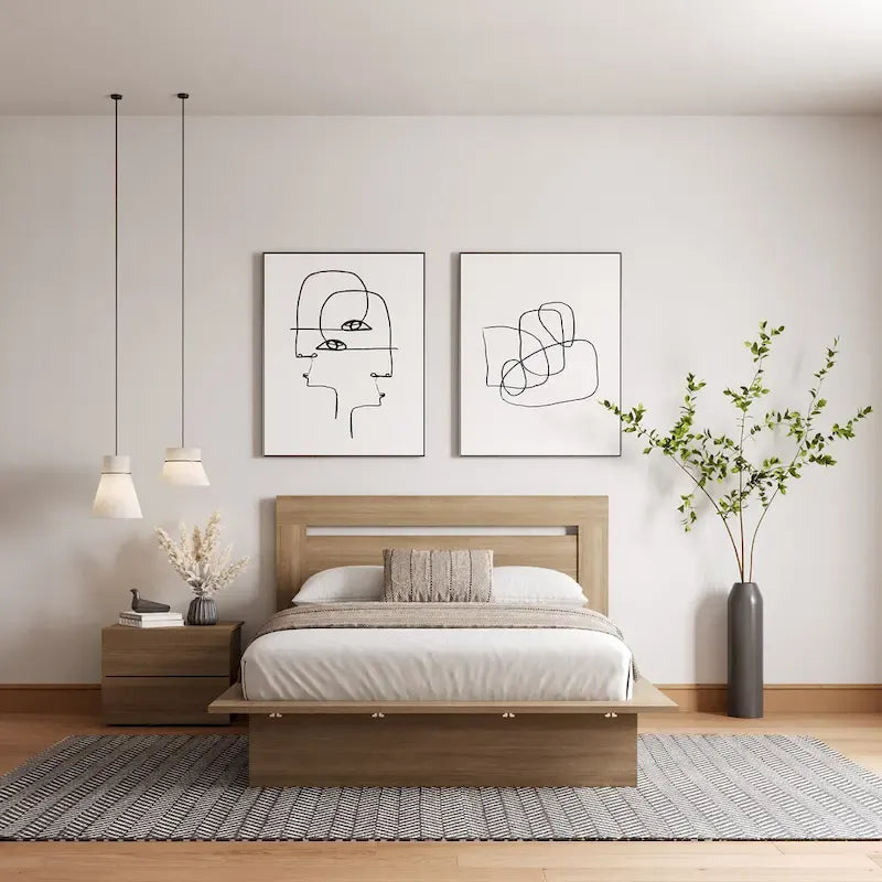 Chambre à coucher avec lit, tête de lit et table de chevet