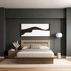 Chambre à coucher avec lit, tête de lit et table de chevet